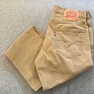 EUC. Men’s Levi’s Straight 513 tan pants. Worn and washed once due to fit. 30x30